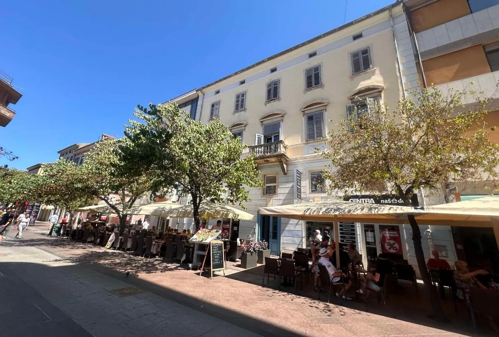 Flanatika Residence Pula