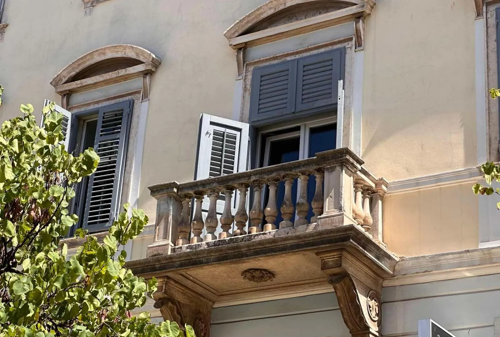 Flanatika Residence Pula Apartment