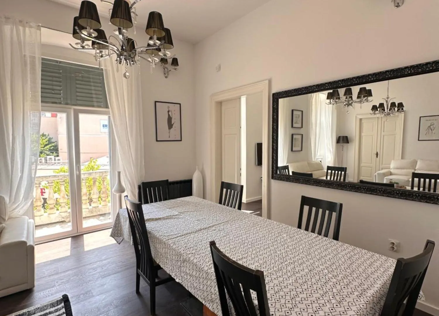 Flanatika Residence Pula 0*,